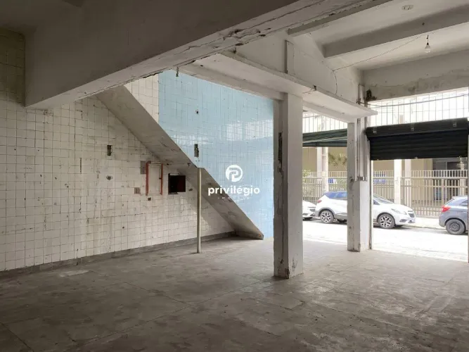 Loja comercial à venda na Urca, Rio de Janeiro 74 m² de frente