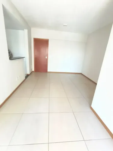 Aluga-se Apartamento 2/4 Condomínio Piazza Toscana na marambaia