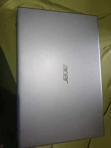 Vende se Notebook Acer