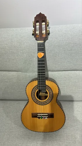 Cavaquinho de Jacarandá Luthier Bruno Balbino com case