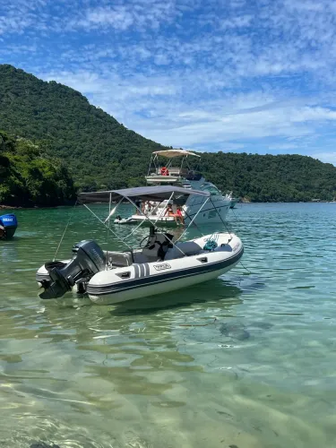 Bote infável modelo Zefir 4.20