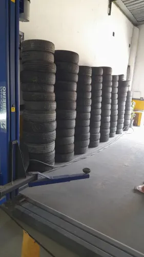 LOTE 100 PNEUS USADOS PARA BORRACHARIAS ATIBAIA LER ANÚNCIO 