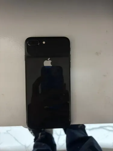 iPhone 8 Plus