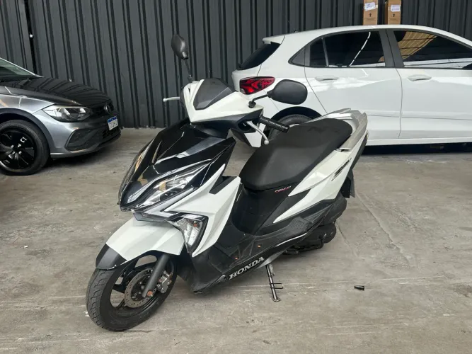 ELITE 125 2022 entrada a partir 2.000