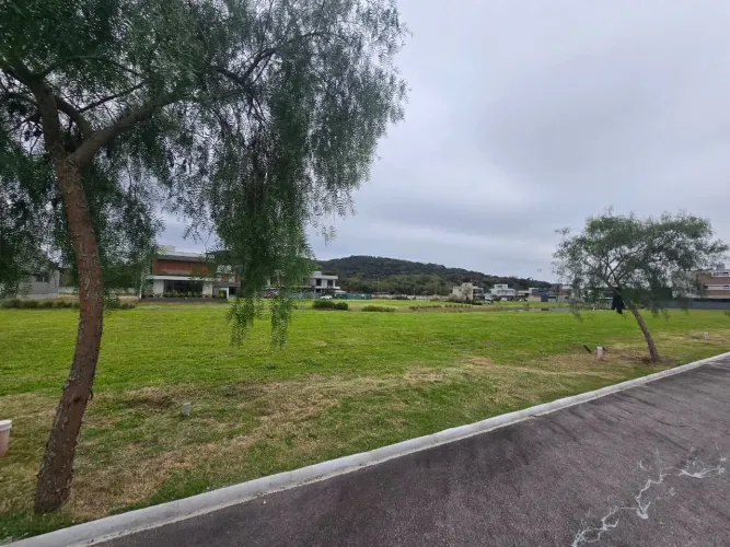 Terreno no Condomínio Reserva da Pedra com 312m², Bairro: Pedra Branca, Palhoça/ SC