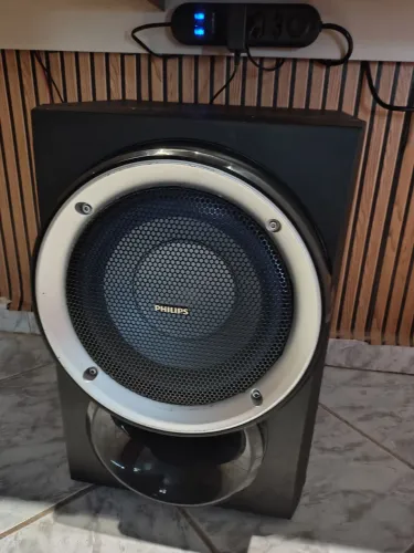 Subwoofer Philips 10 polegadas 8 ohms 300 é RMS
