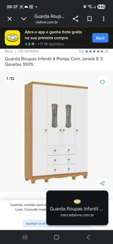 Guarda roupa com pequena avaria