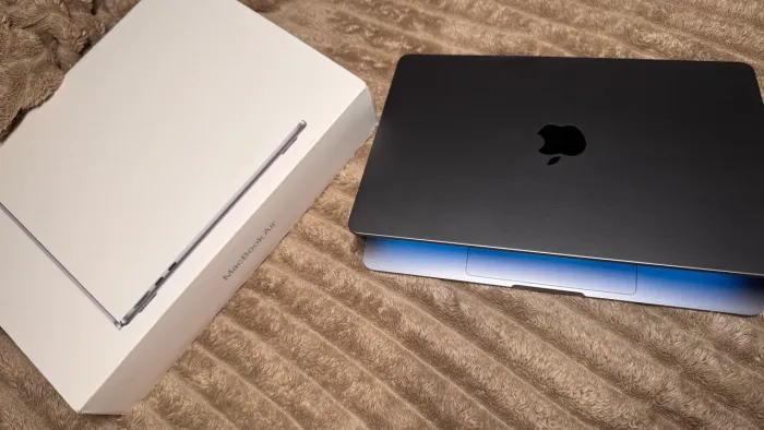 Macbook Air M2 8/256 Cinza Espacial impecável 