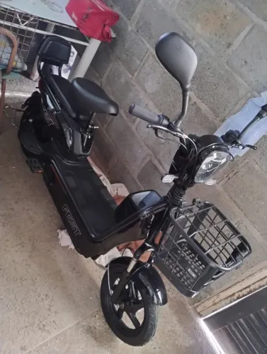Scooter elétrica nova