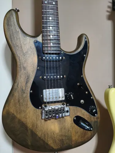 Guitarra Tagima J3 - Tunada