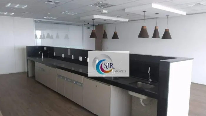 Conjunto para alugar, 1734 m² - Alphaville Industrial - Barueri/SP