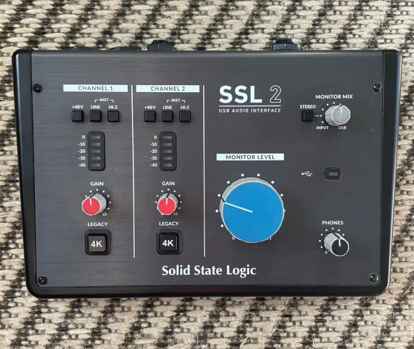 Interface de áudio SSL 2