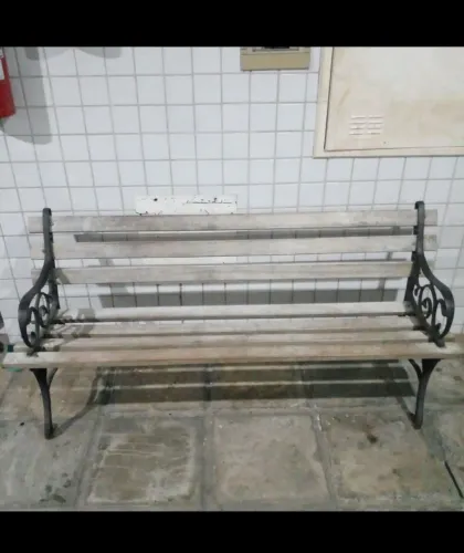 Banco jardim madeira e ferro