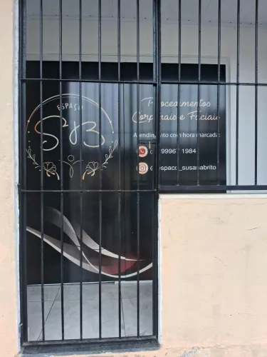 Loco espaço para profissionais da área da beleza