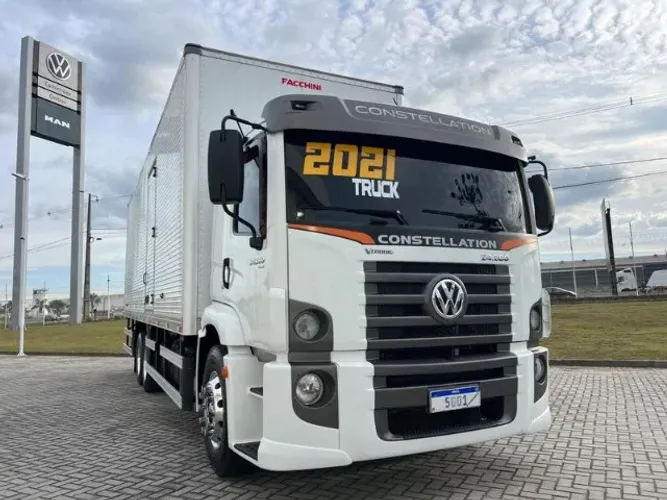 Vw 24.280 Constellation ano 2020/21