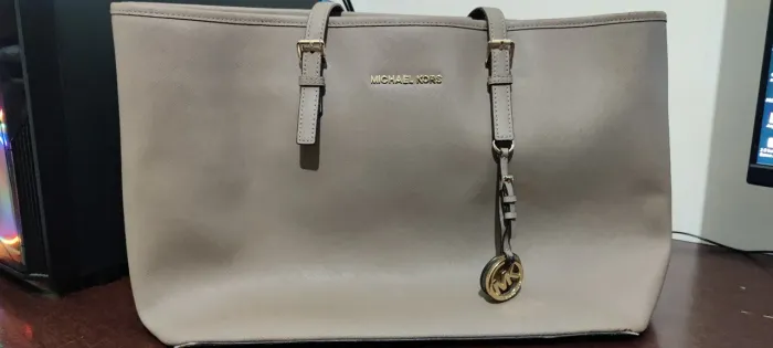Bolsa Michael Kors couro saffiano jet set viagem trabalho.