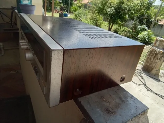 Receiver Sansui para conserto