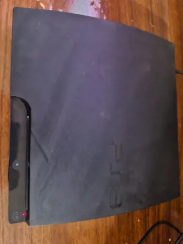 Ps3 com defeito <br>Tenta ligar e desligaPs3 com defeito <br>Tenta ligar e desliga