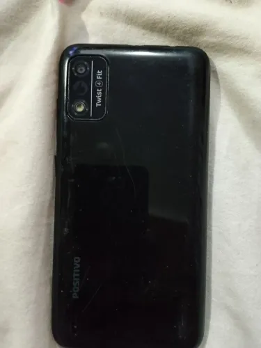 Celular positivo