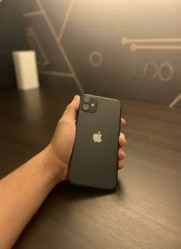 iPhone 11 64GB Original - Face ID OK - Bateria 81% - Excelente Estado