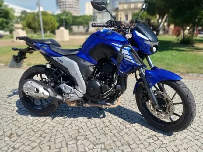 Yamaha FZ25 Fazer 250 ABS (Muito Nova) 02 unidades - Financio em até 48x
