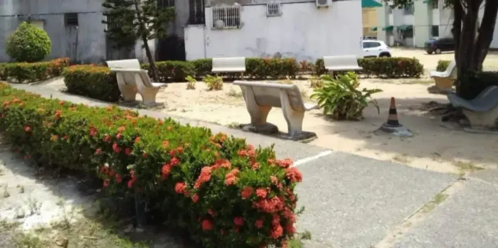 APARTAMENTO VIZINHO AO TERMINAL  ANTONIO  BEZERRA