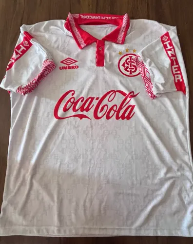Camisa internacional retrô 