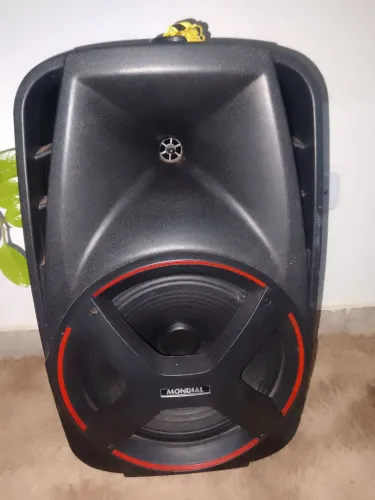 Vendo uma caixa de som nova