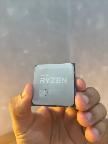 Ryzen 7 5700X3D 8C/16T AM4 | 96MB Cache | Até 4,1GHz | Aceito Cartão | OLX Pay