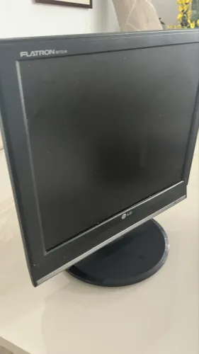 Monitor LG Flatron M1721A - 17 Polegadas 15Khz