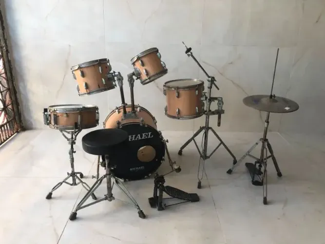 Bateria Michael, Modelo Reduzido.