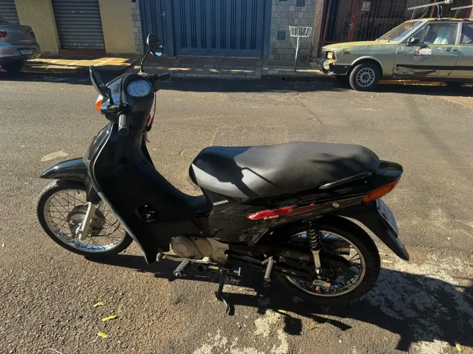 Honda Biz c100 2005 impecável pneus novos toda revisada