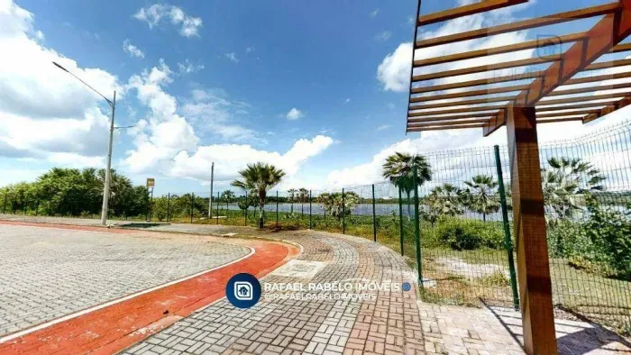 Terreno com 300² à venda no bairro Coaçu