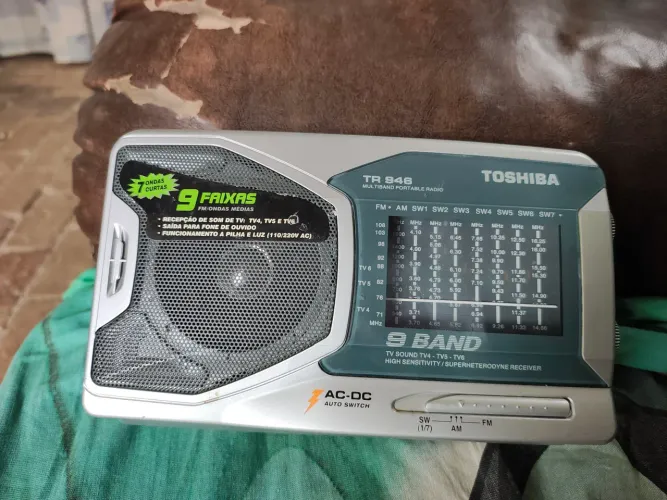 Rádio Toshiba 7 ondas 9 faixas Relíquias