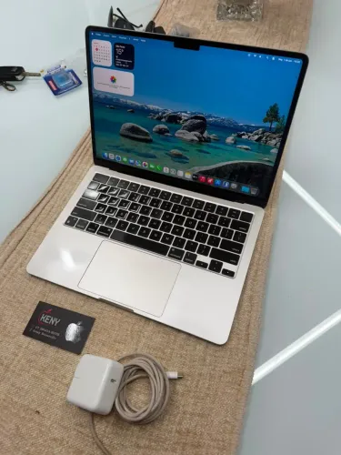 MacBook Air m2/ silver / único dono/ todo original.