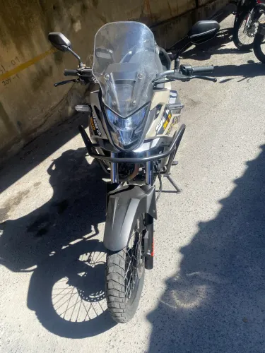 Vendo sahara 300 adventure único dono