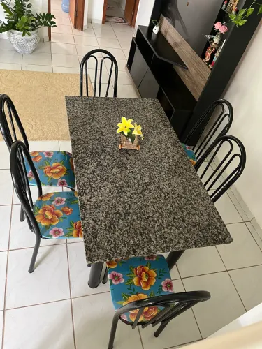 Mesa de mármore 6 lugares