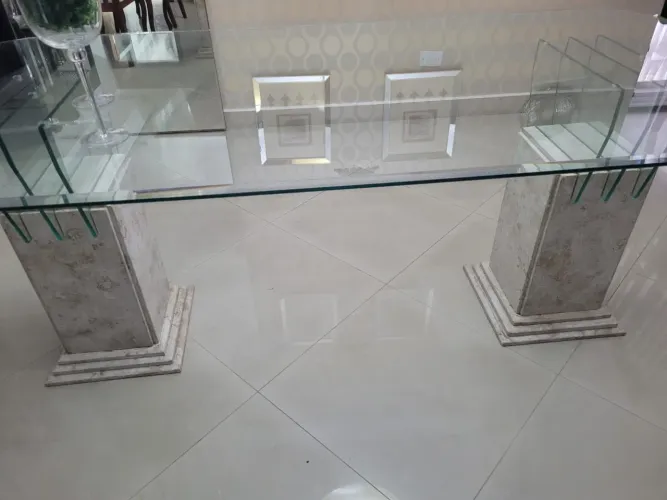 Mesa grande de mármore 