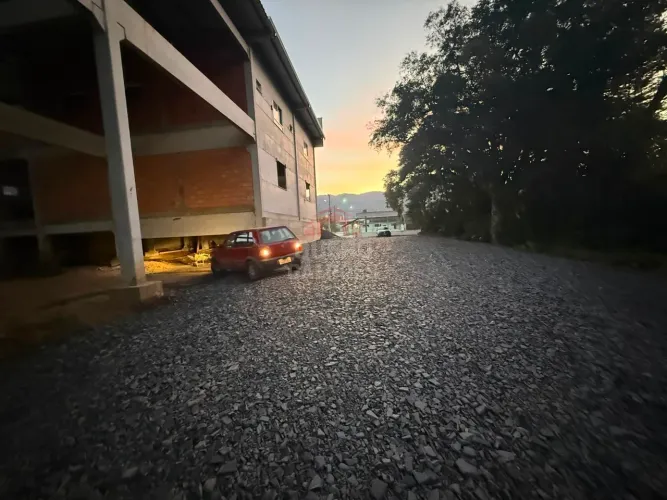 500 m² GALPÃO EM CONSTRUÇÃO PARA LOCAÇÃO EM RIO DO SUL/SC BAIRRO ITOUPAVA