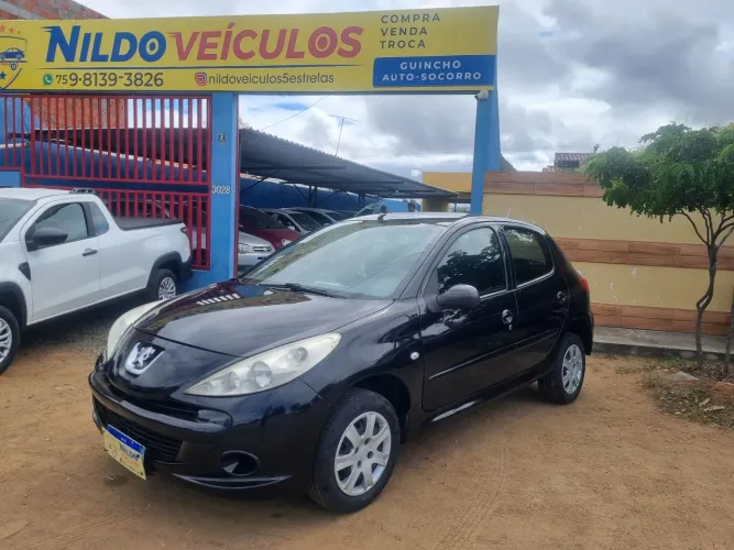 Peugeot 207 XR 1.4 Flex 8V 5P 2012