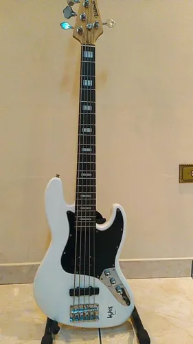 Baixo 5 Cordas Gjj-205x Waldman
