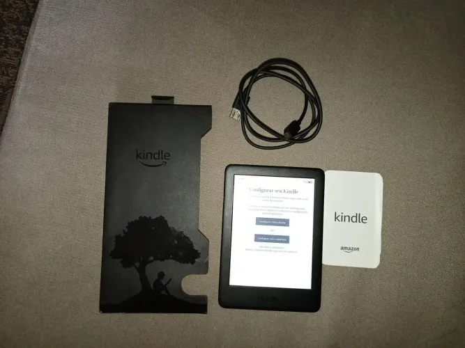 Kindle 10ª geração Amazon - 8GB com Iluminação Embutida (na caixa)