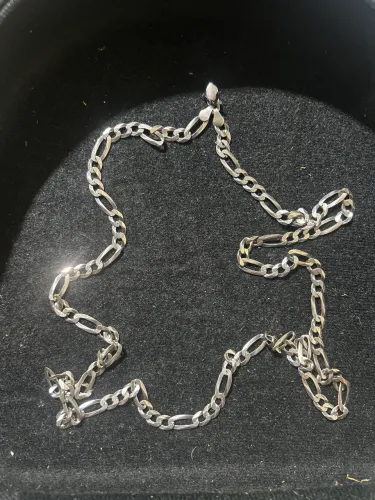 Vendo essa prata aqui no preço porque to precisando de grana 
