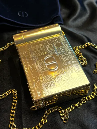 KIT EXCLUSIVO DIOR BOLSA + 4 BATONS