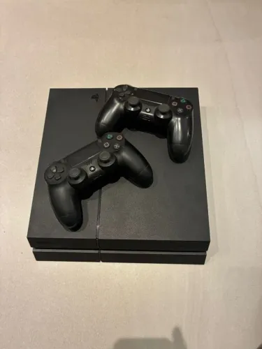 PS 4