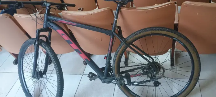 Vende-se Bike aro 29 GTI