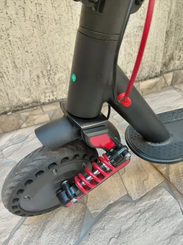 Patinete Eletrico Love Home com suspensão
