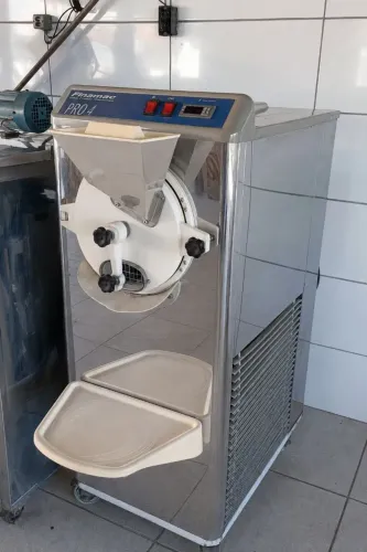 Produtora de sorvete finamac pro 4 