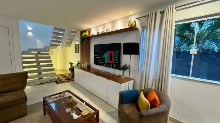 Vargem Pequena | Casa de Condomínio 3 quartos, sendo 1 suite