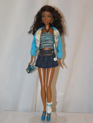 Boneca Tia Diario da Barbie